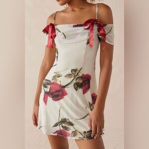 NWT Kimchi Blue Allison Floral Mesh Mini Dress (Urban Outfitters) Size XS